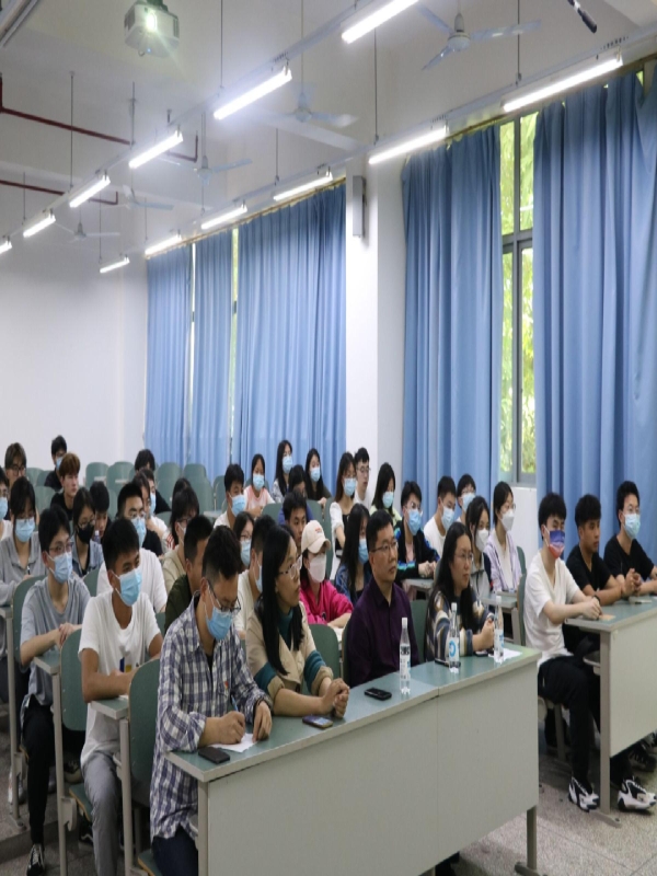 公司组织开展入党积极分子培训会(4).jpg